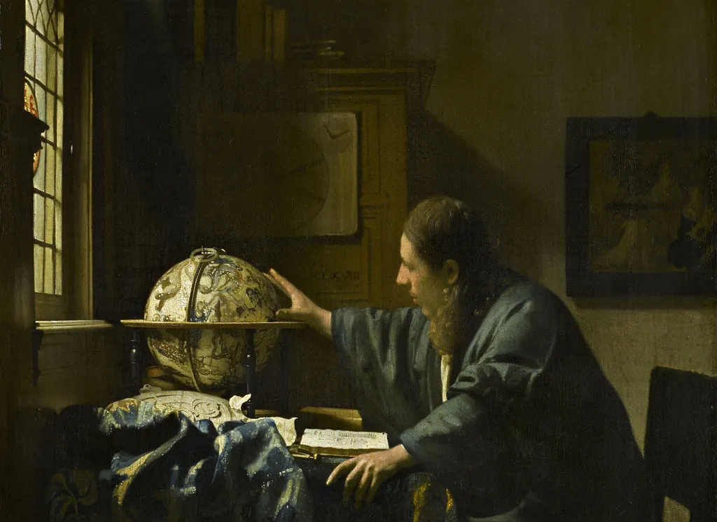 Pintura de Johannes Vermeer: um estudioso de túnica azul, sentado à mesa junto à janela, estende a mão a um globo celeste; diante dele, um livro aberto e um pano azul