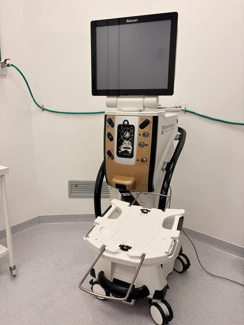 Alcon Centurion Vision System, tecnologia avançada para cirurgias oftalmológicas no MIRA