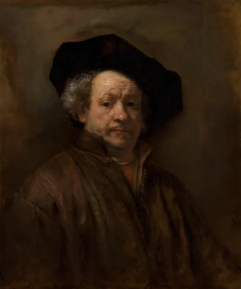 Rembrandt, Autorretrato, 1660: o pintor, de cabelos grisalhos, boina preta e casaco marrom, olha para quem vê o quadro, sobre um fundo escuro.
