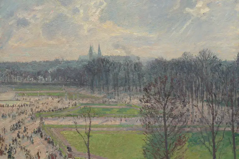 Pintura do Jardim das Tulherias, em Paris, visto do alto numa tarde clara de inverno, com gramados, aleias, árvores sem folhas, pedestres pequenos e as torres de uma igreja ao fundo.